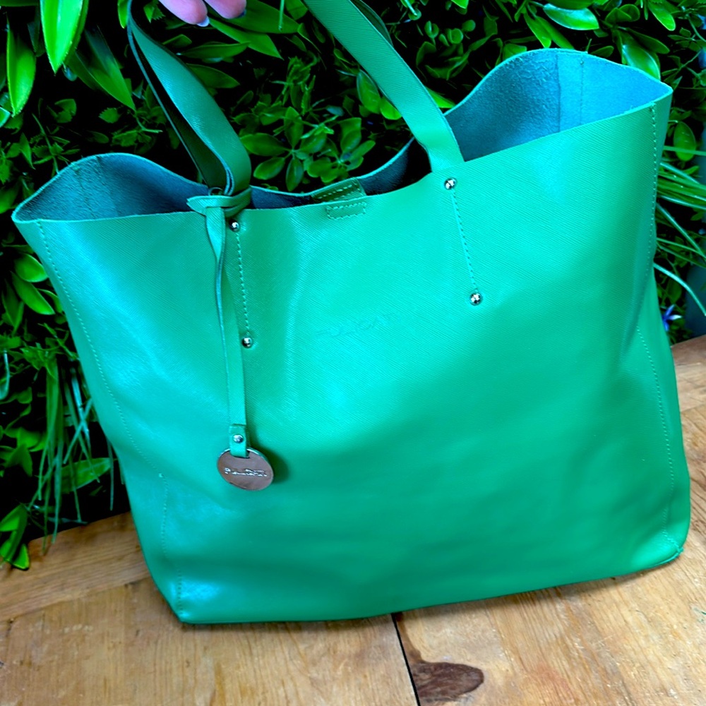 New Pulicati Leather Tote green new with tag